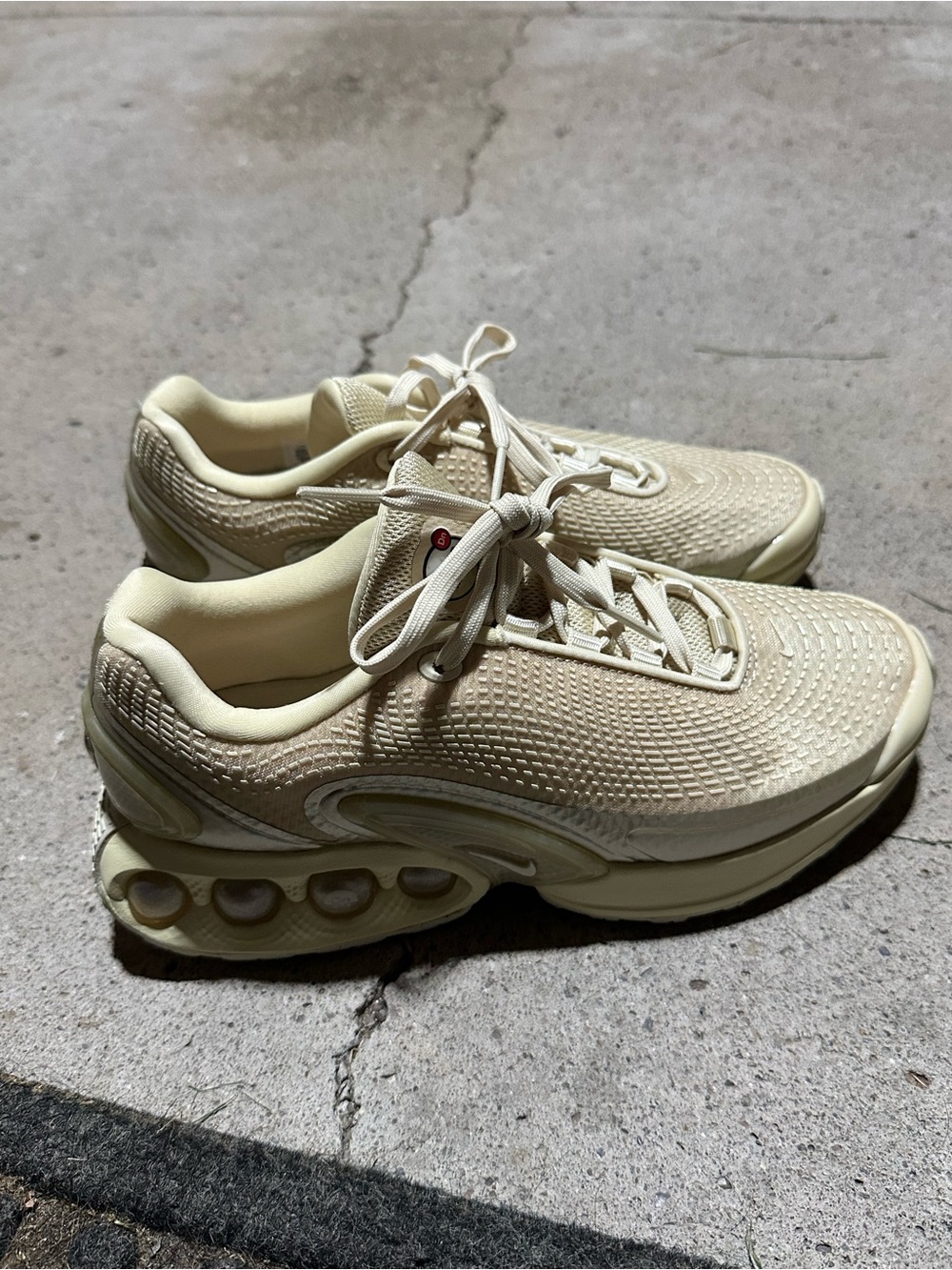 Nike Air Max Dn Light Khaki Fossil Team Gold Women’s Size 6